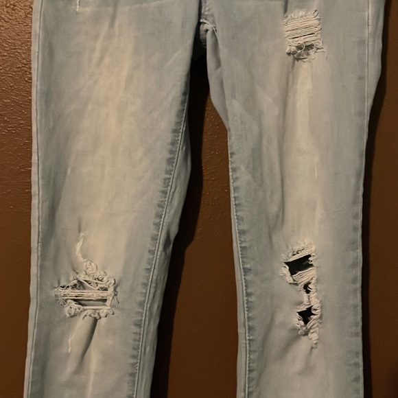 Booty Distressed tight skinny jeans size 5 or Small/Medium - Picture 4 of 13